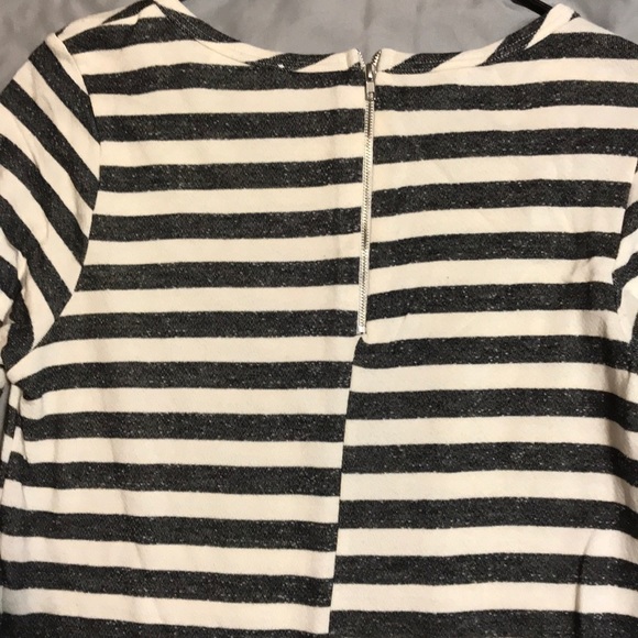 Everly Long Sleeve Gray and White Dress - Picture 4 of 5